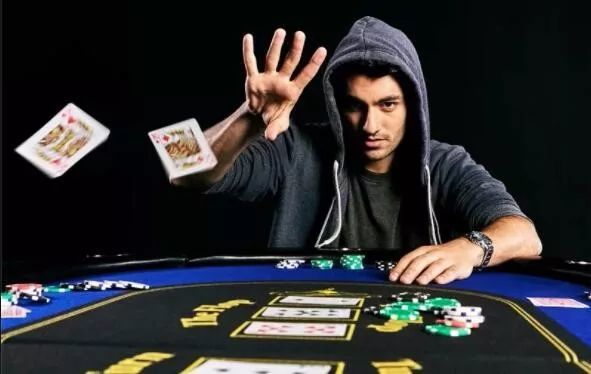 筹码 时机 生存——锦标赛进阶的三重考验